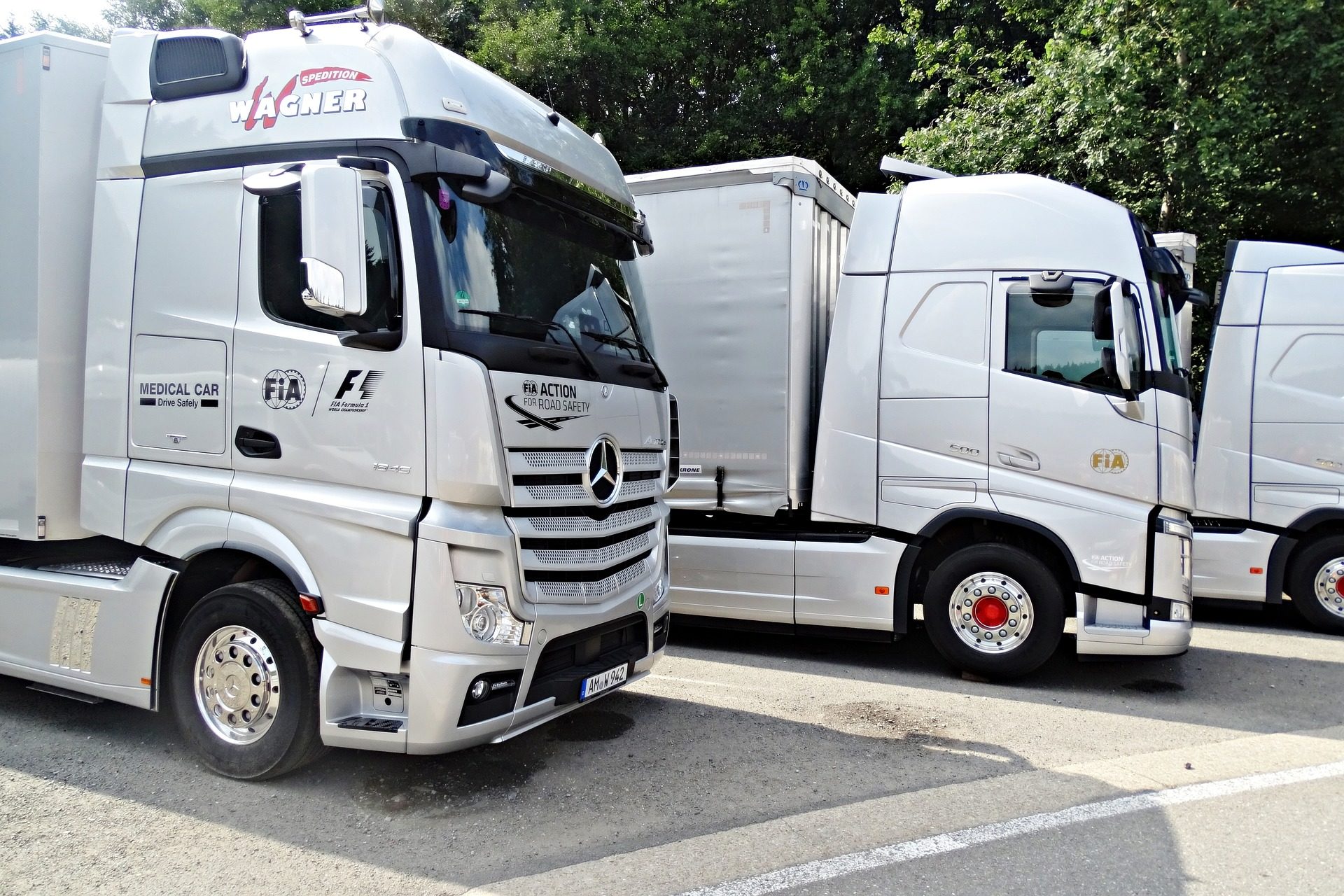 cropped-truck-2707699_1920-2.jpg